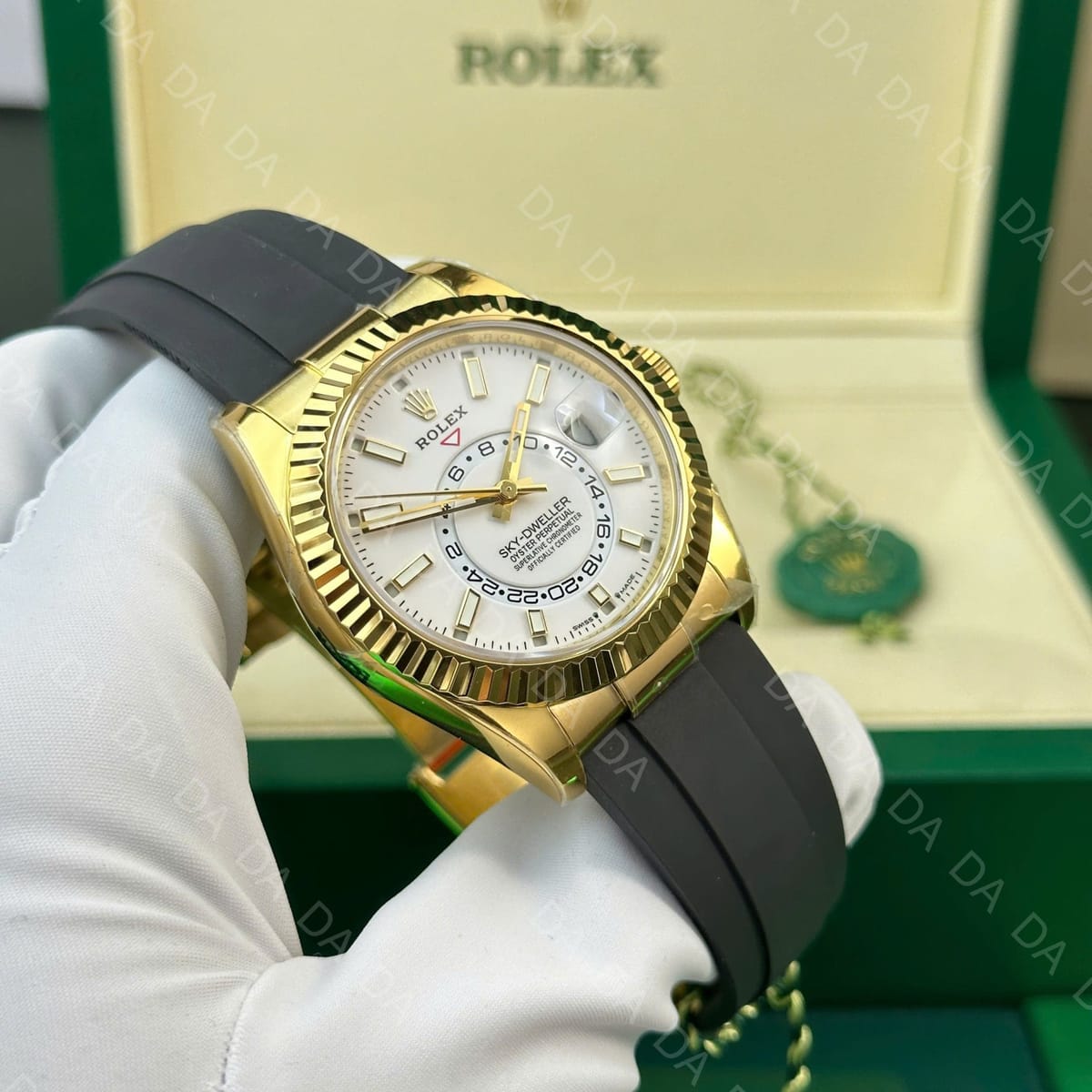 롤렉스 스카이드웰러 옐로우골드 금통 흰판 러버밴드 42mm 5