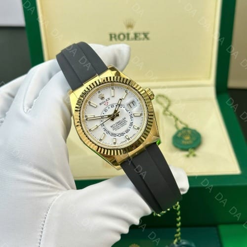 롤렉스 스카이드웰러 옐로우골드 금통 흰판 러버밴드 42mm