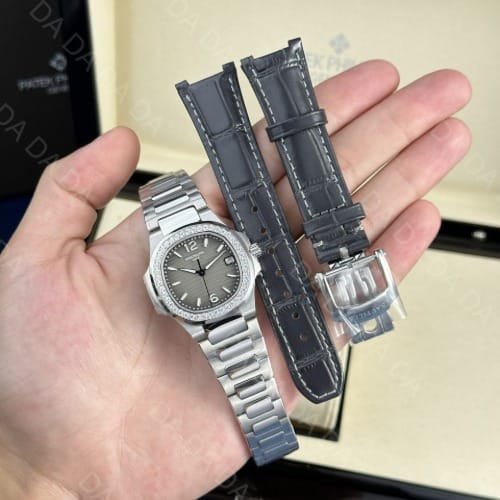 파텍필립 노틸러스 7010 그레이다이얼 다이아베젤 32mm