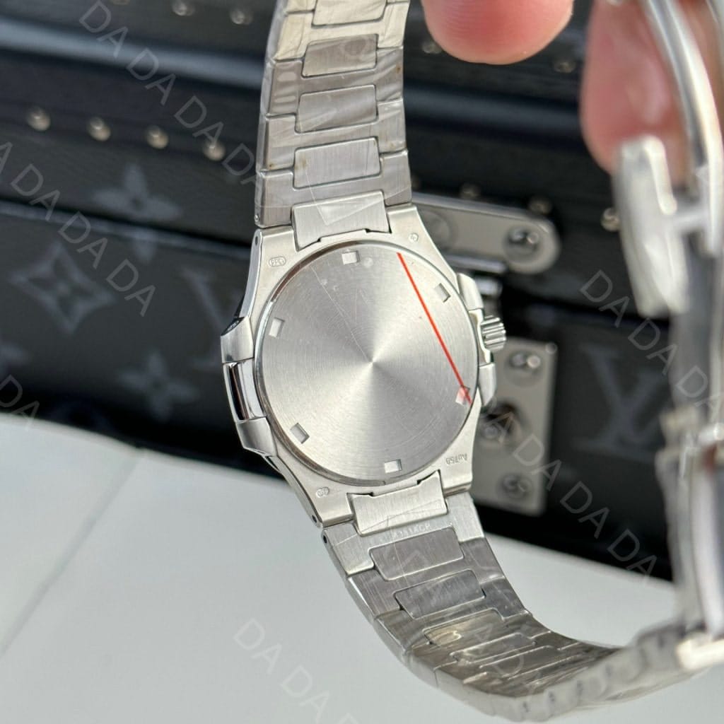 파텍필립 노틸러스 7010 화이트다이얼 32mm 8