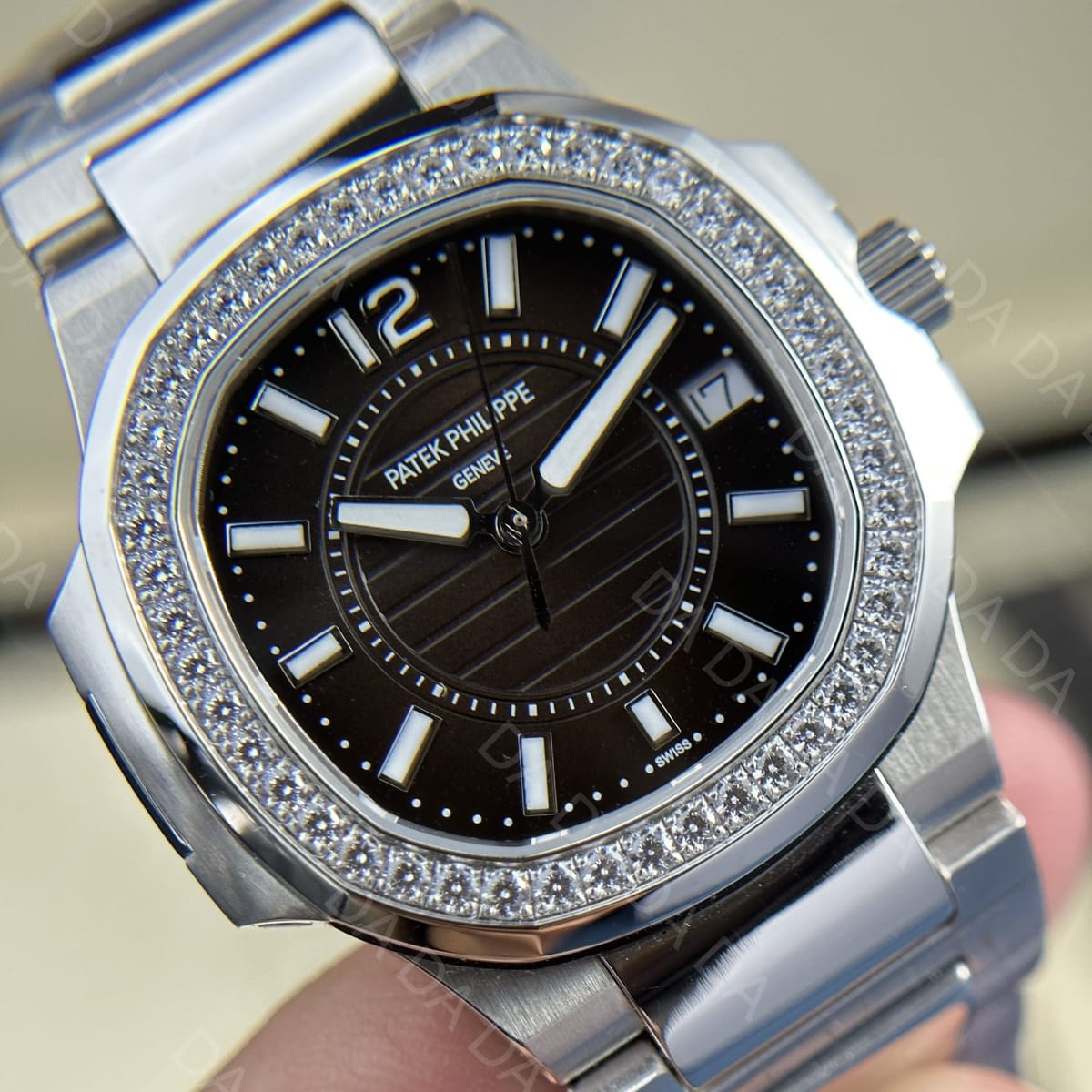파텍필립 노틸러스 7010 검판 다이아베젤 32mm 6
