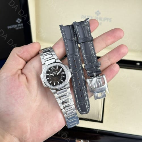 파텍필립 노틸러스 7010 검판 다이아베젤 32mm