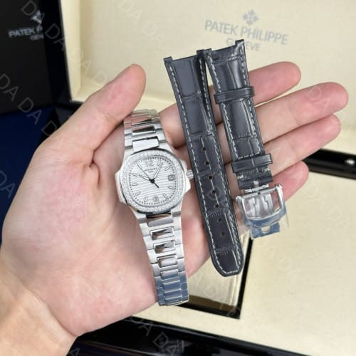 파텍필립 노틸러스 7010 흰판 다이아베젤 32mm
