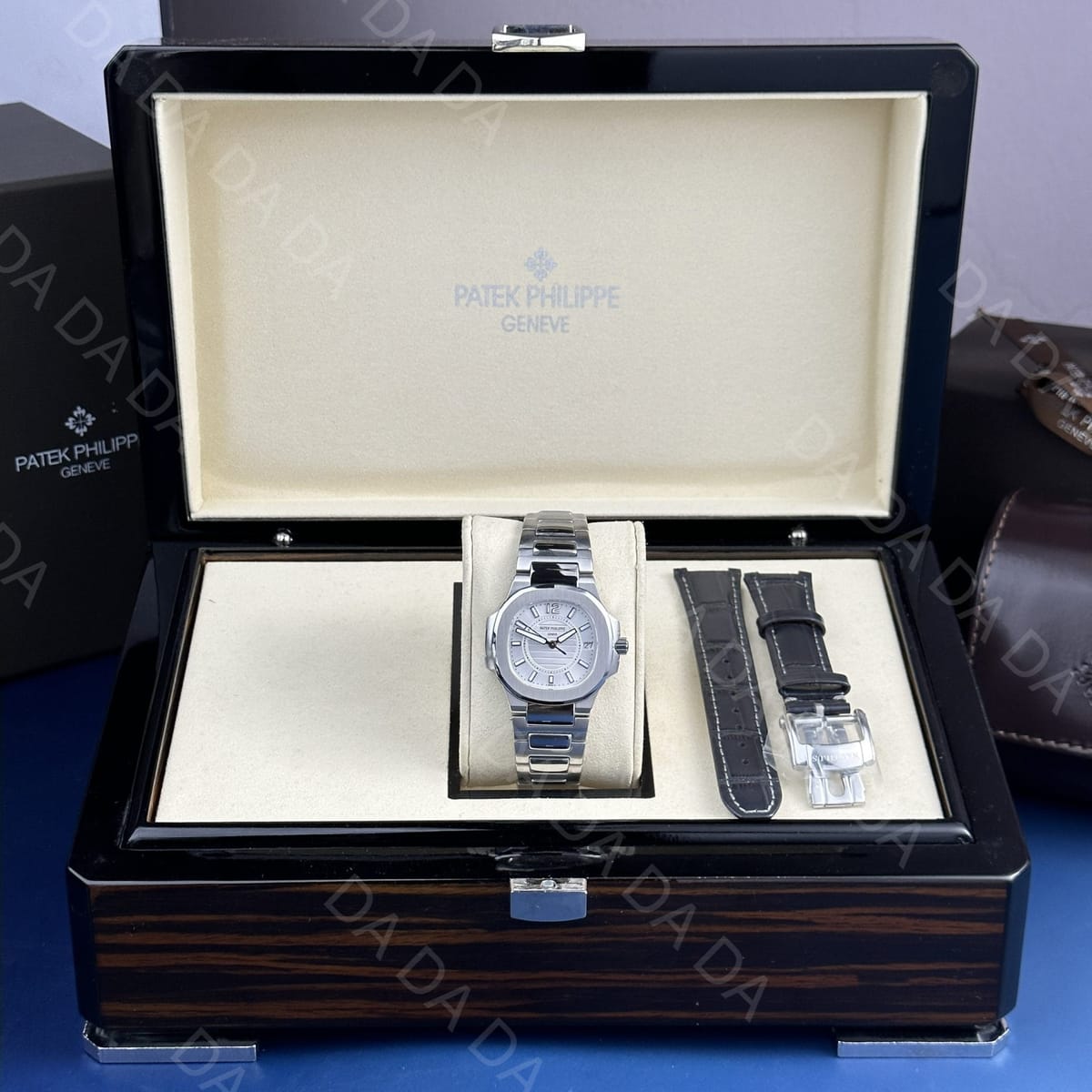 파텍필립 노틸러스 7010 화이트다이얼 32mm 3