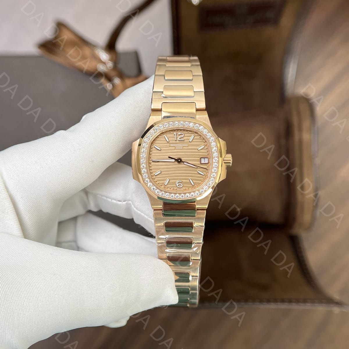 파텍필립 노틸러스 7010 로즈골드 금통 골드다이얼 다이아베젤 32mm 4
