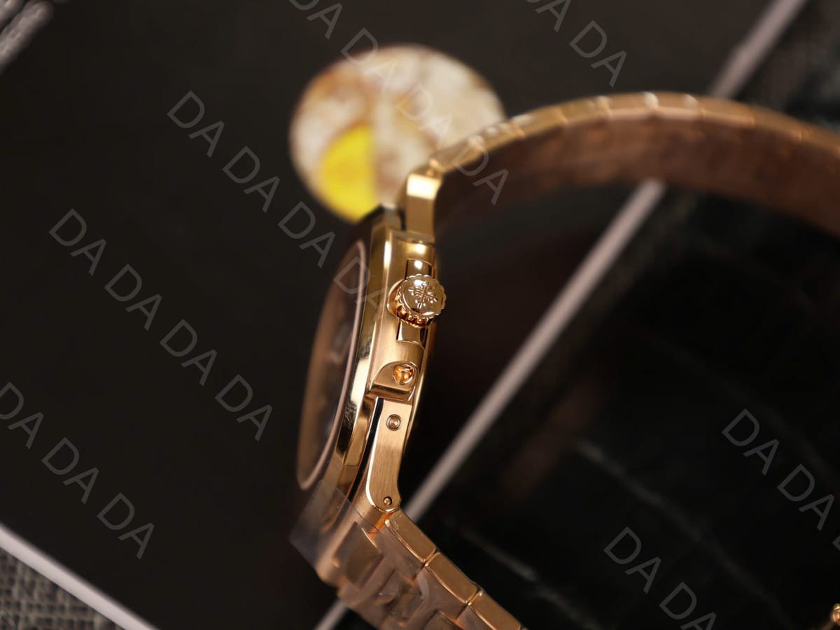 파텍필립 노틸러스 5712 금통 그레이다이얼 40mm 9