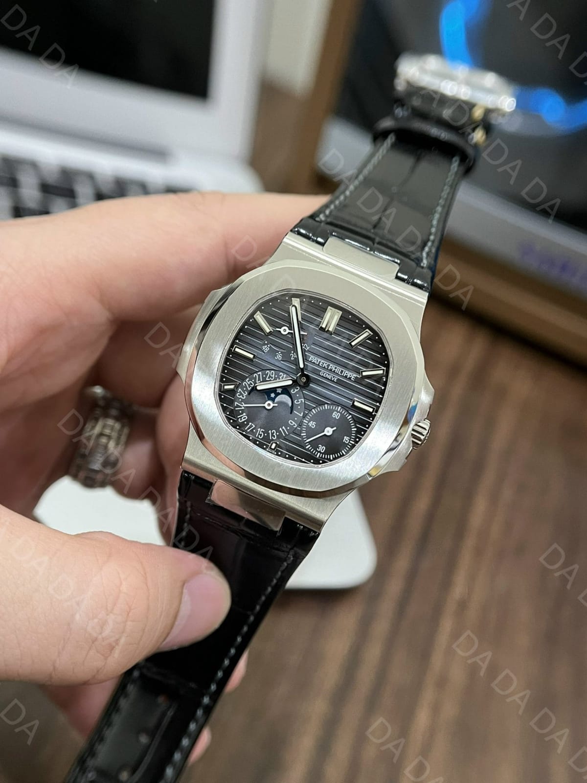 파텍필립 노틸러스 5712 화이트골드 청판 가죽밴드 40mm 5