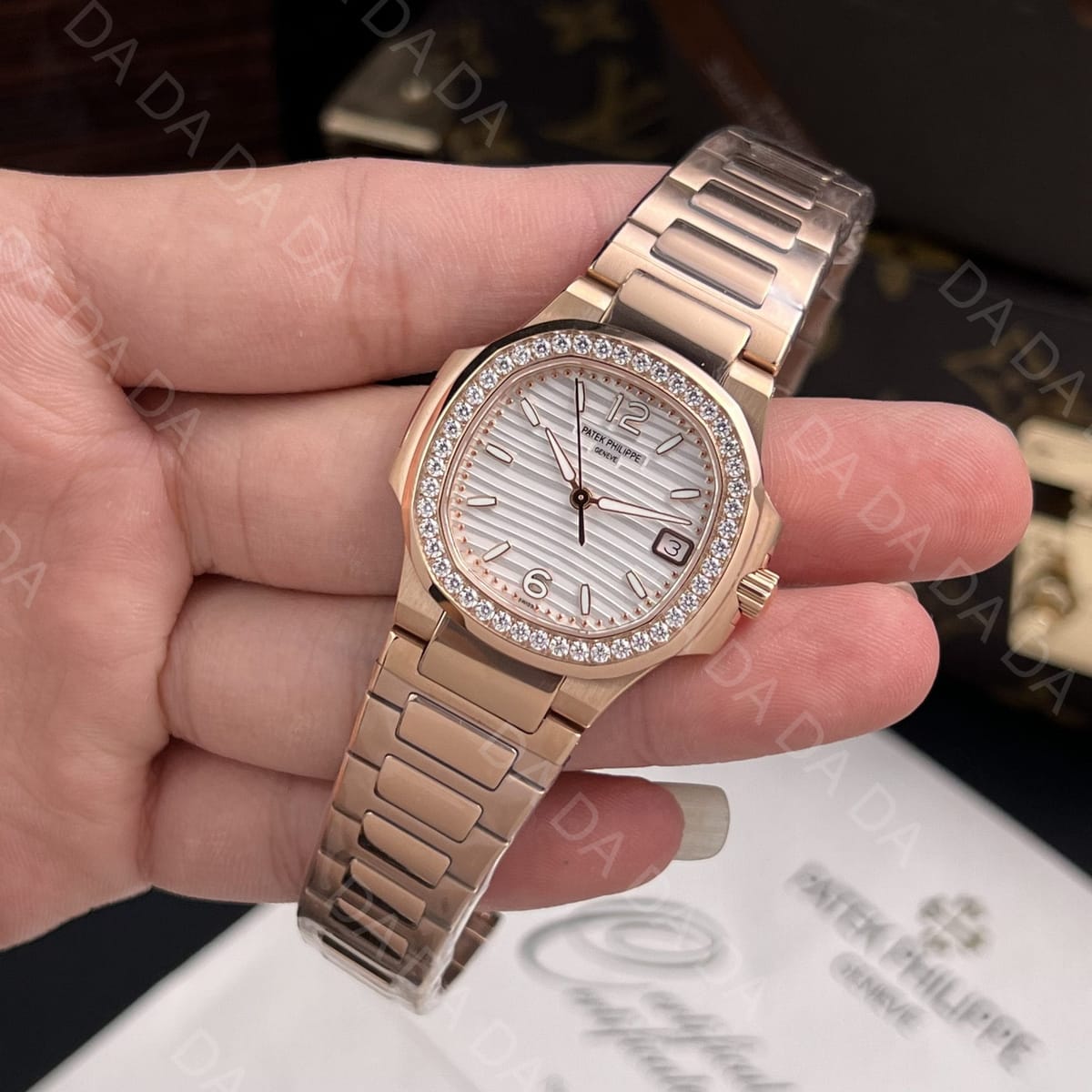 파텍필립 노틸러스 7010 로즈골드 금통 화이트다이얼 다이아베젤 32mm 5