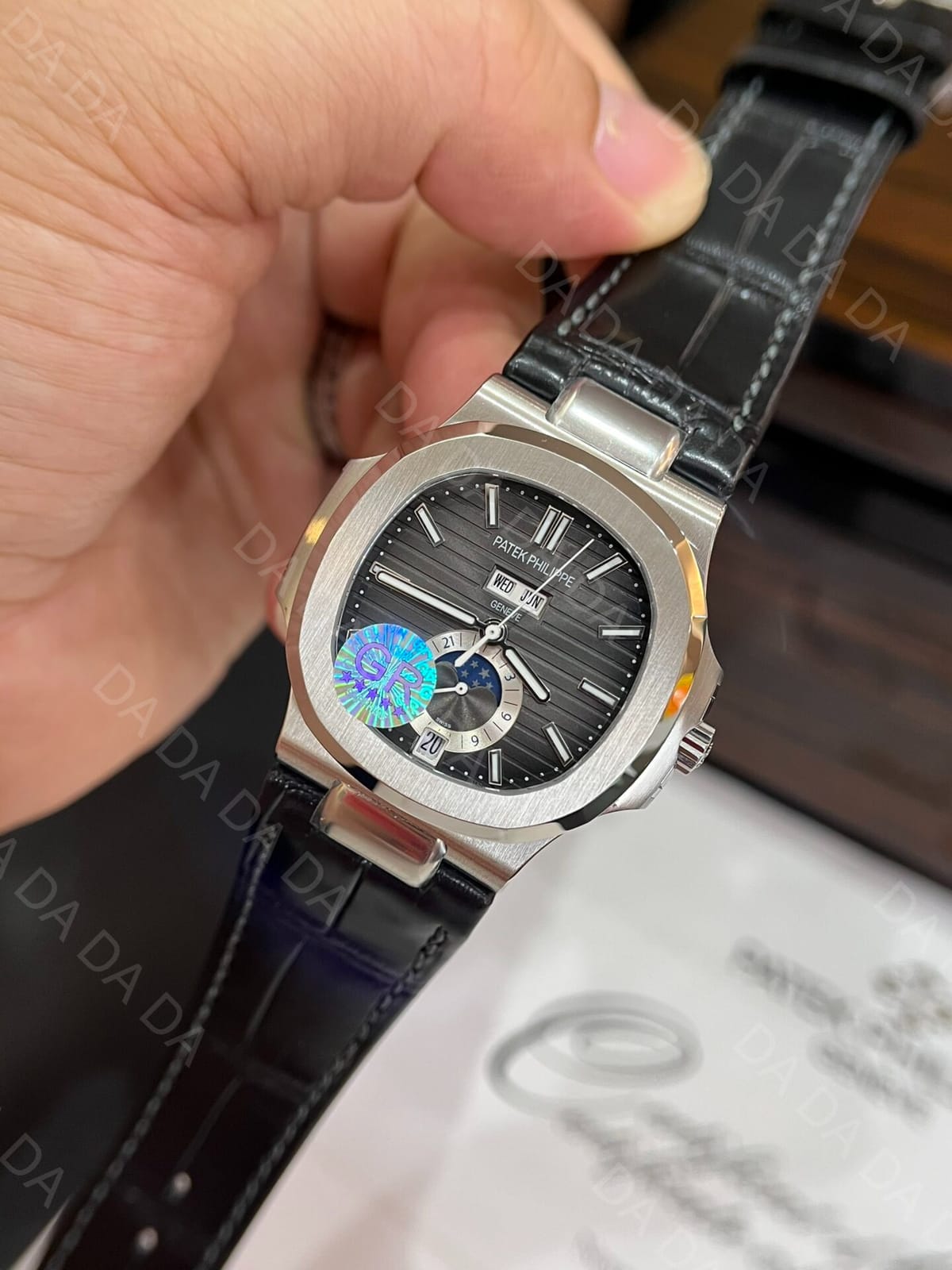 파텍필립 노틸러스 5726 화이트골드 그레이다이얼 가죽밴드 40.5mm 3