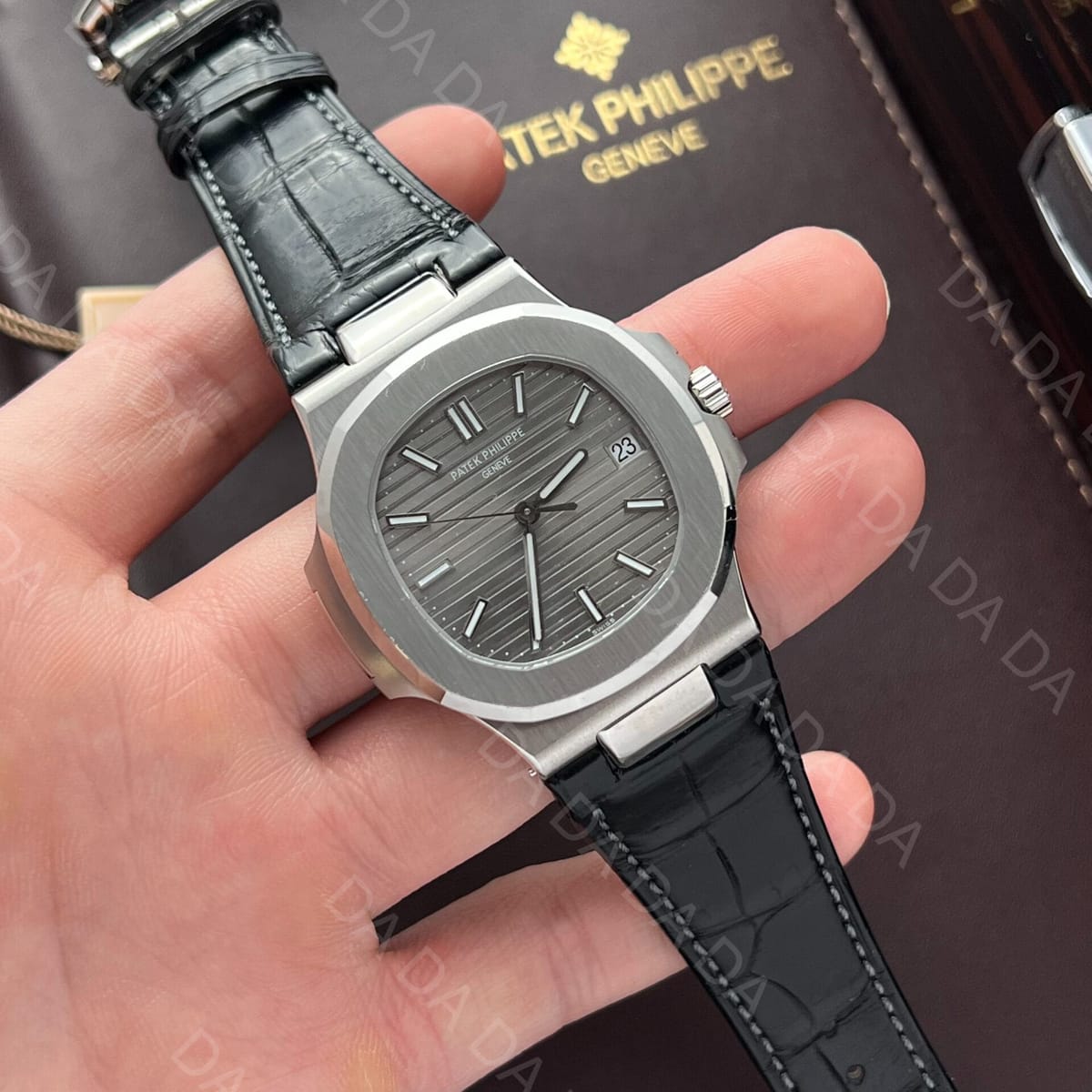 파텍필립 노틸러스 5711 그레이다이얼 가죽밴드 40mm 3