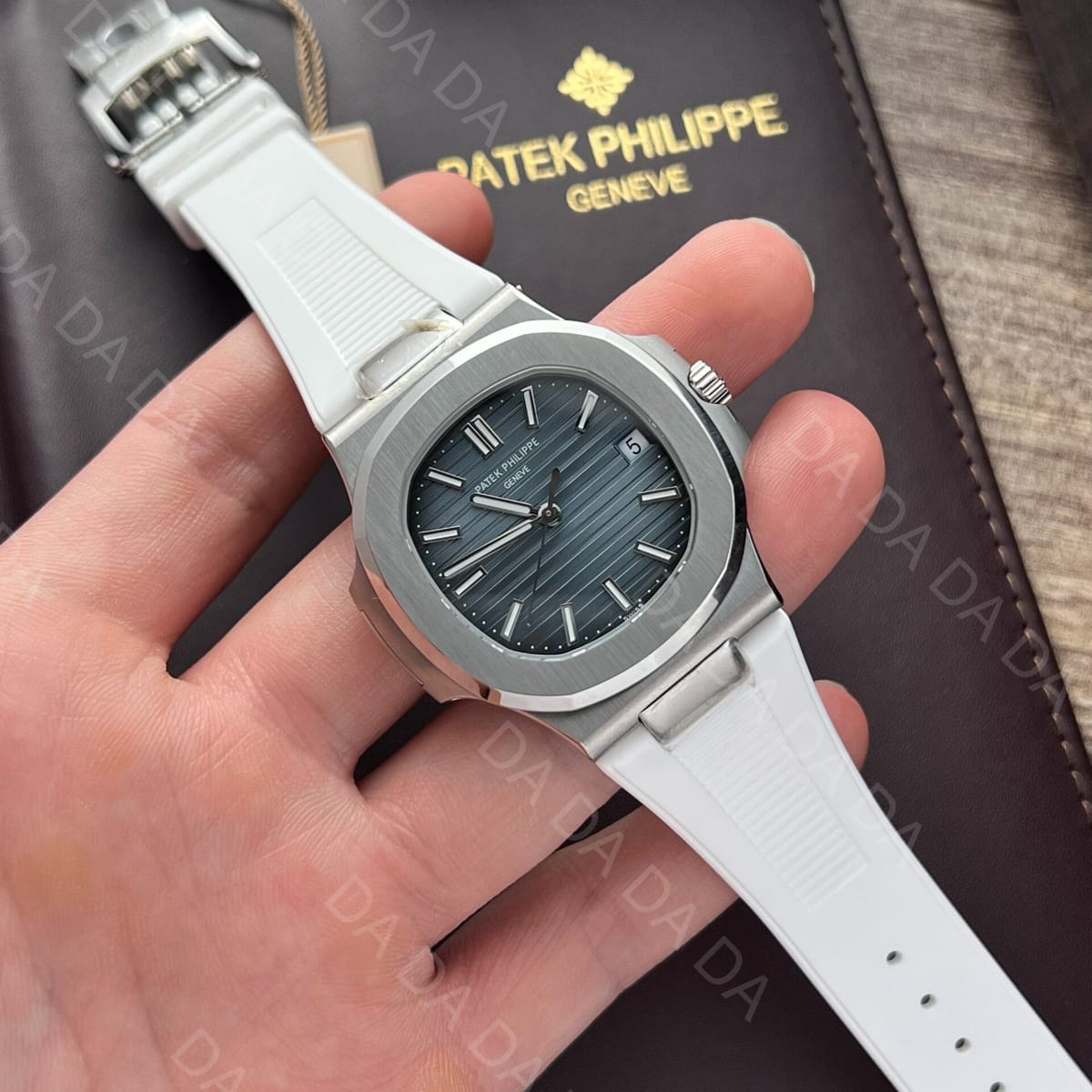 파텍필립 노틸러스 5711 청판 화이트 러버밴드 40mm 3