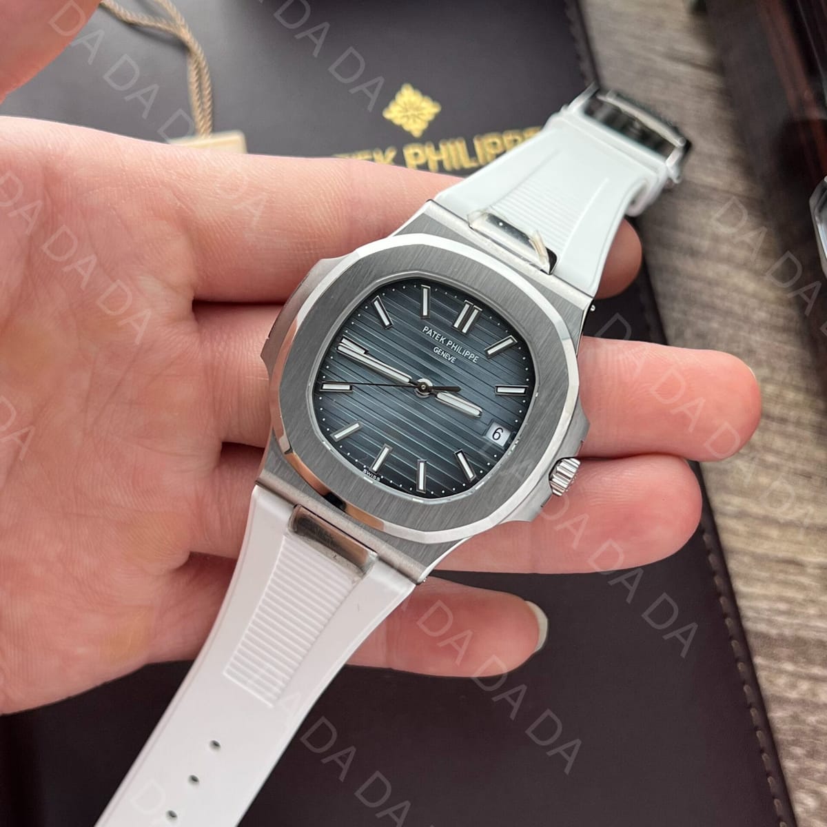 파텍필립 노틸러스 5711 청판 화이트 러버밴드 40mm 4