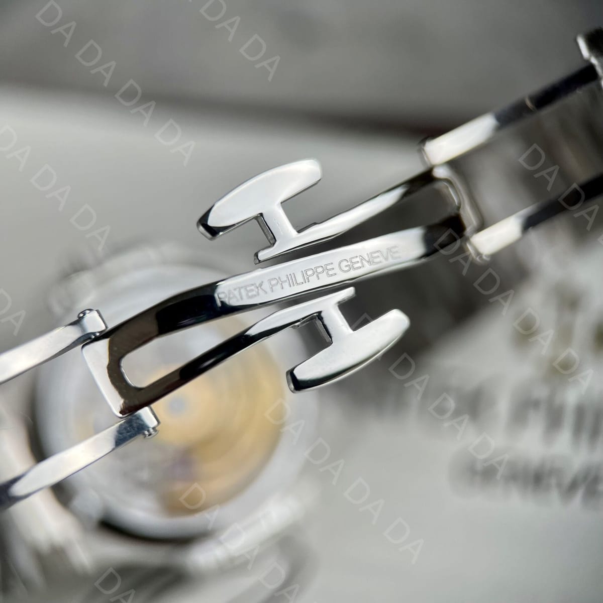 파텍필립 노틸러스 7118 화이트골드 풀파베 35.2mm 11