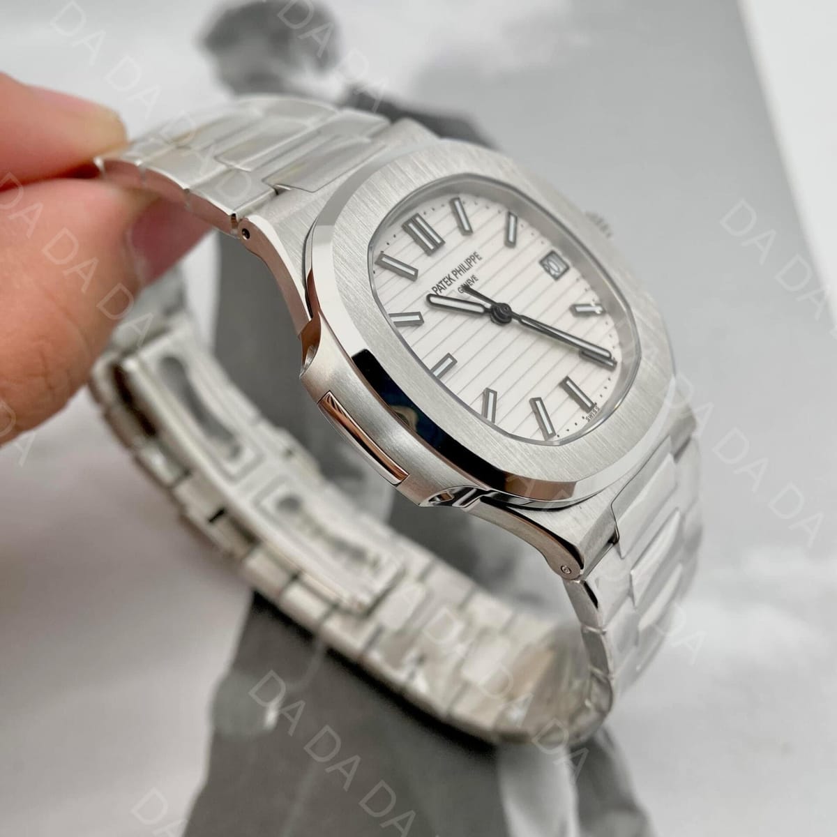 파텍필립 노틸러스 5711 화이트다이얼 40mm 5