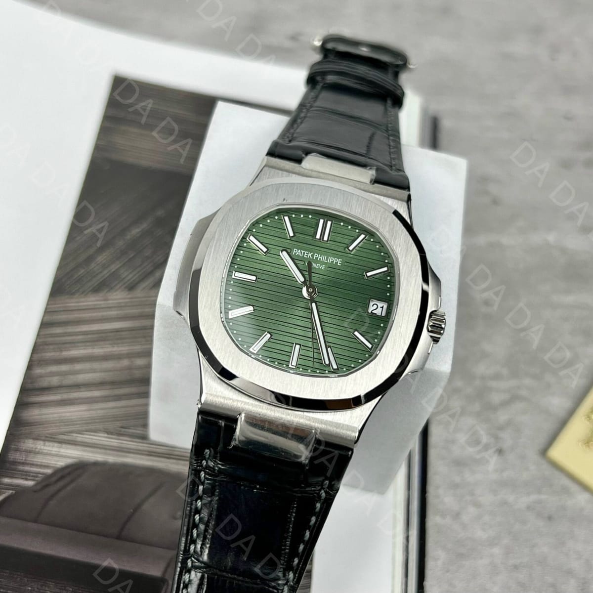 파텍필립 노틸러스 5711 그린다이얼 가죽밴드 40mm 4