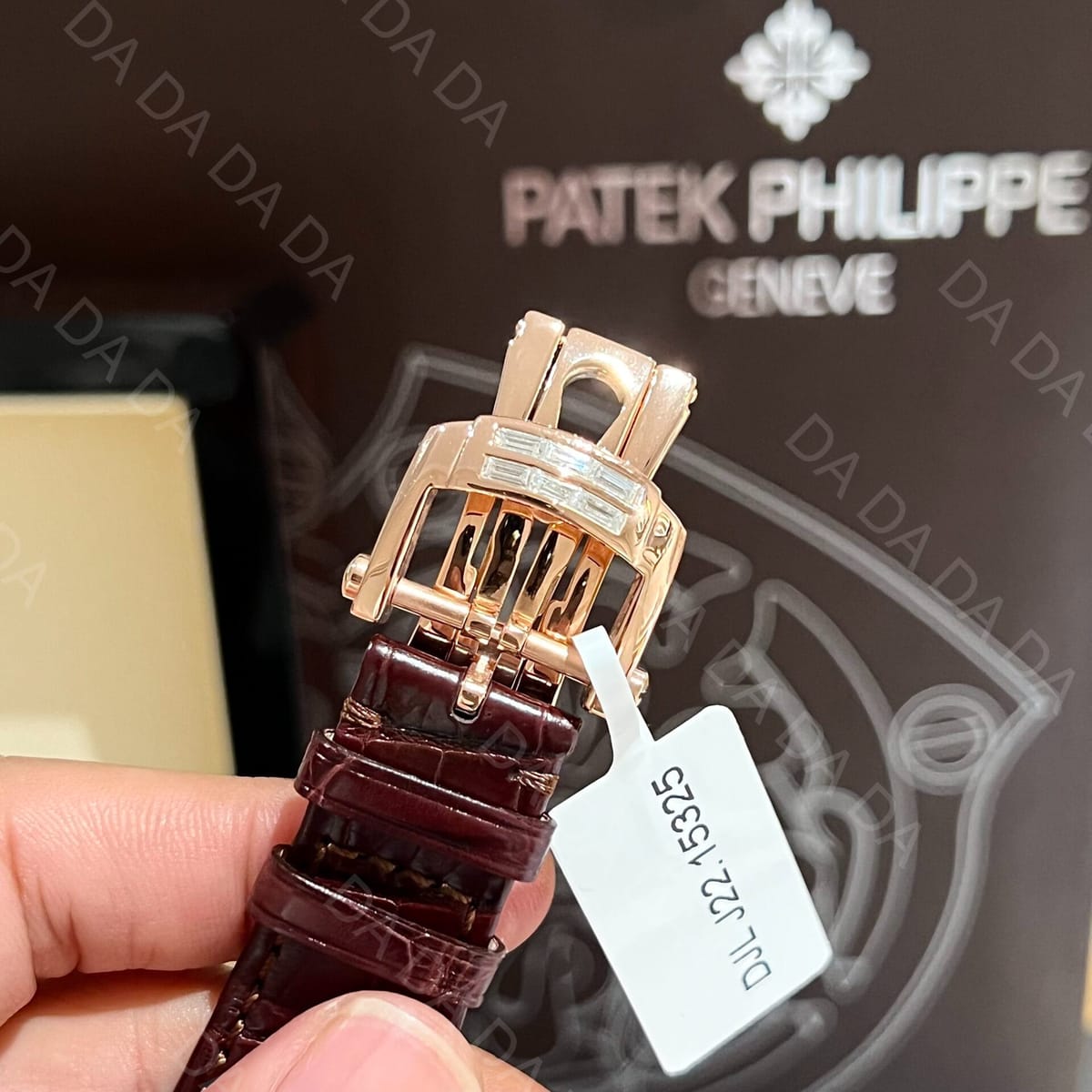 파텍필립 노틸러스 5724 금통 브라운다이얼 다이아베젤 가죽밴드 40mm 5