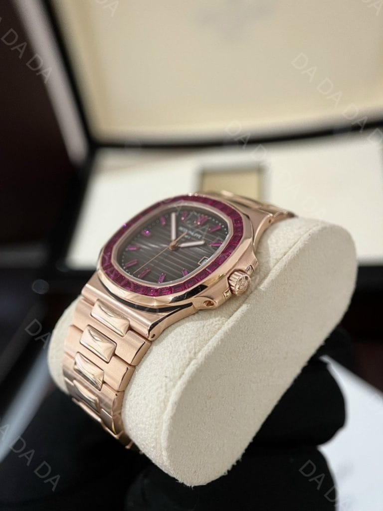 파텍필립 노틸러스 5723 금통 레드 다이아베젤 40mm 3