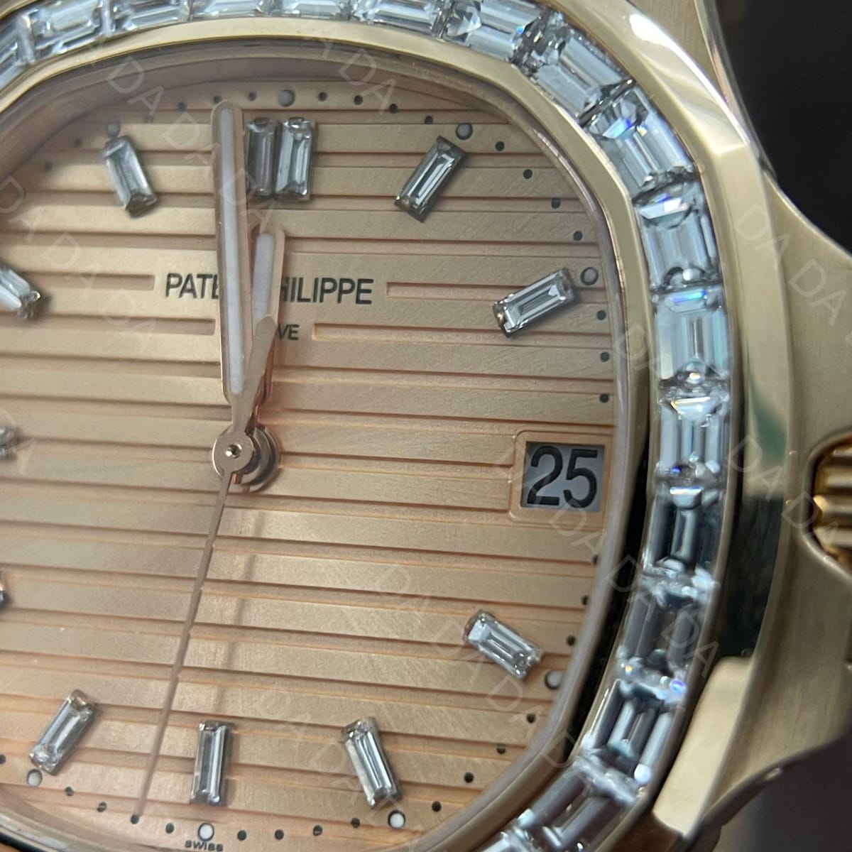 파텍필립 노틸러스 5723 금통 골드다이얼 다이아베젤 40mm 6