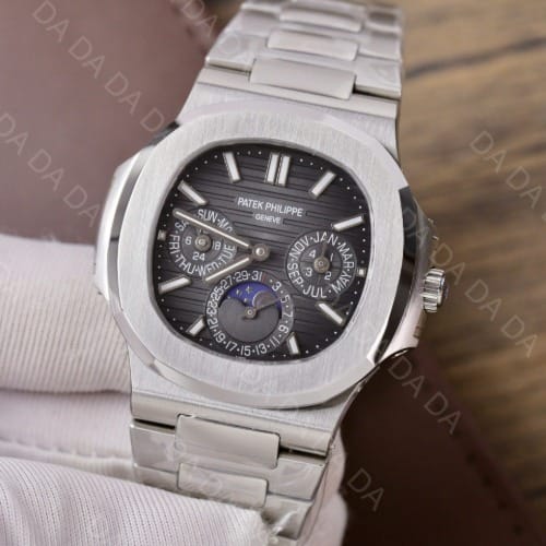 파텍필립 노틸러스 5740 그레이다이얼 40mm