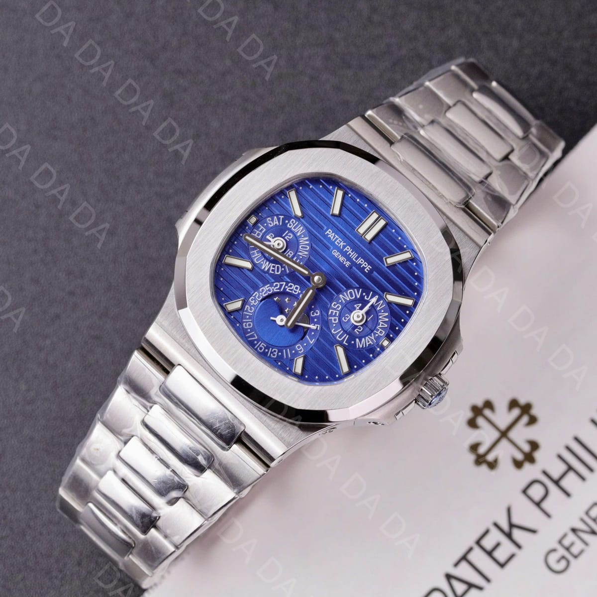 파텍필립 노틸러스 5740 화이트골드 청판 40mm 3