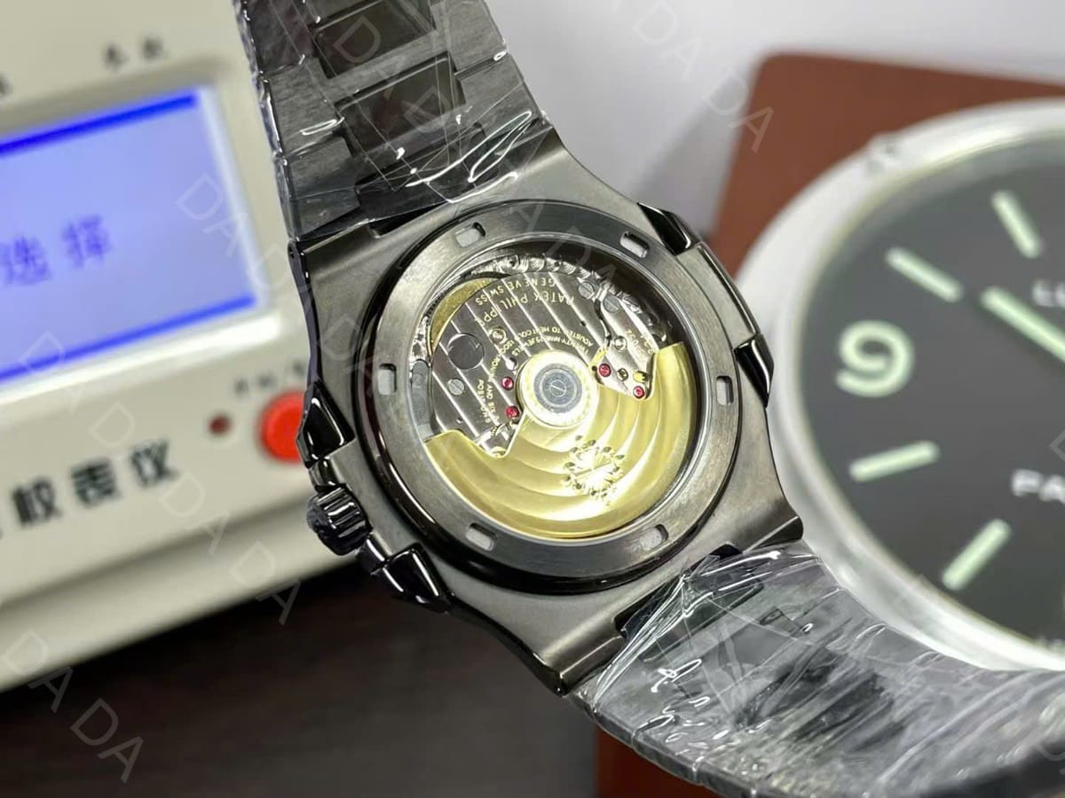 파텍필립 노틸러스 5711 티파니앤코 카본 40mm 8