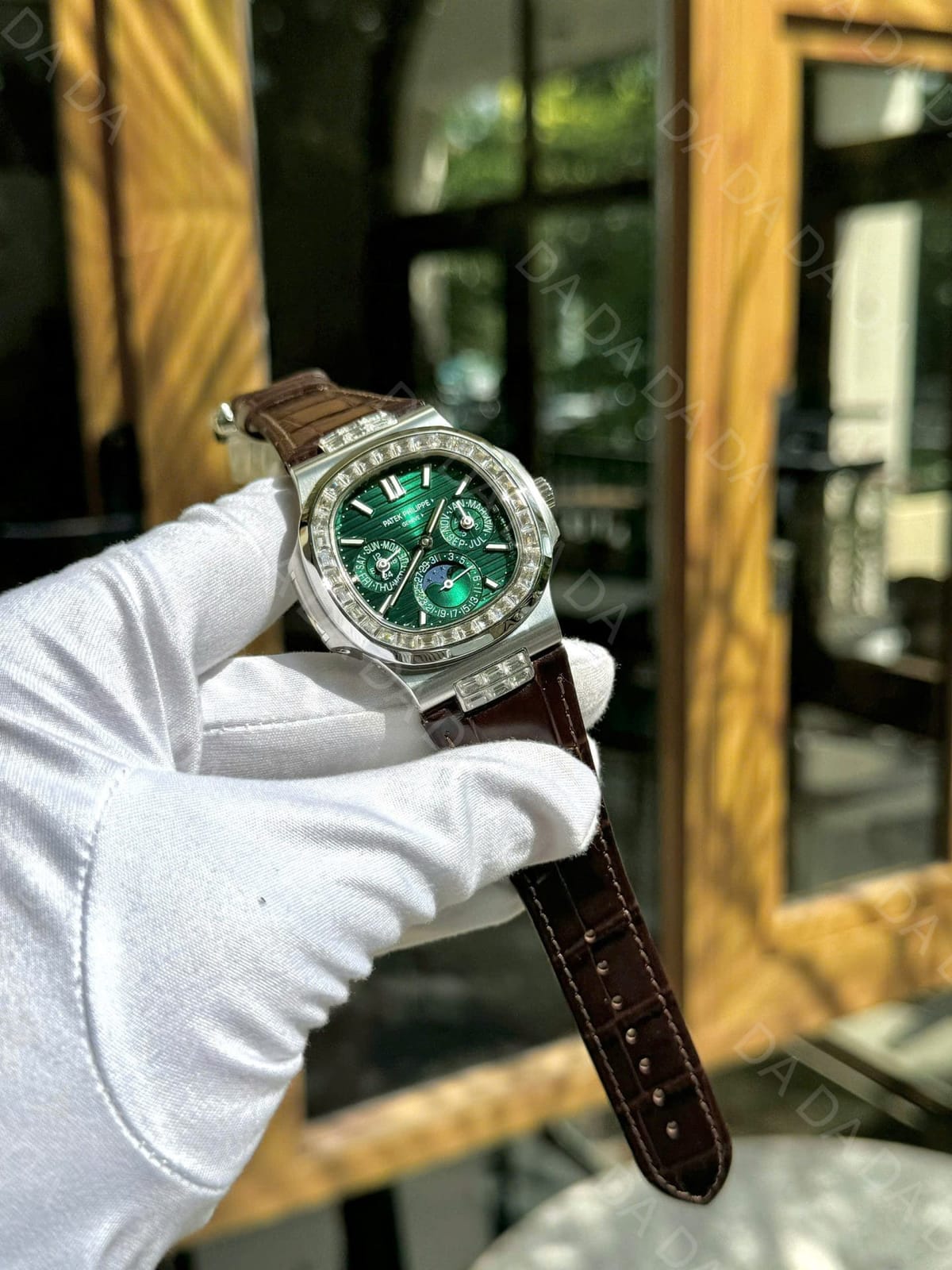 파텍필립 노틸러스 5740 그린다이얼 다이아베젤 가죽밴드 40mm 4