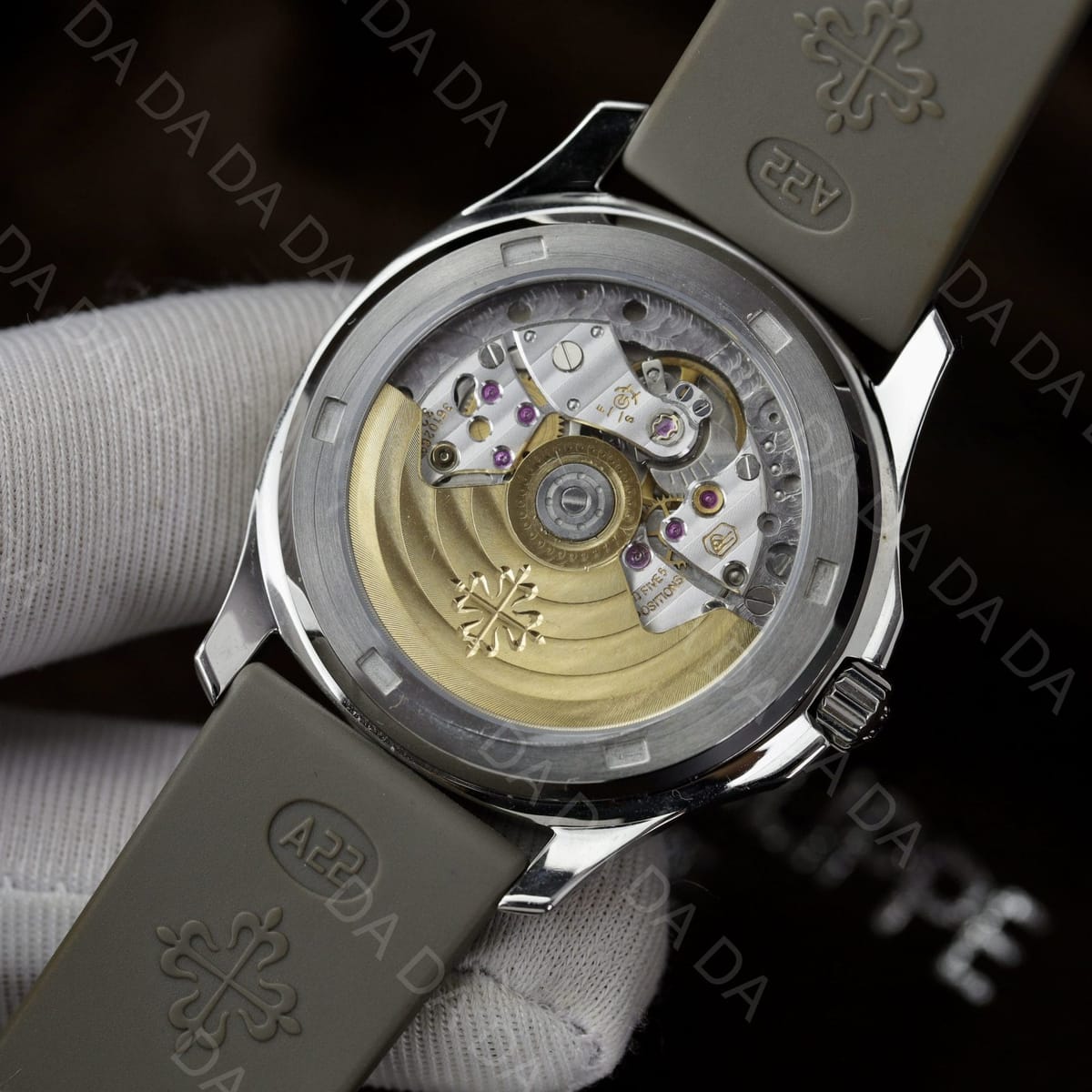 파텍필립 아쿠아넛 5067 그레이 다이아베젤 35.6mm 8