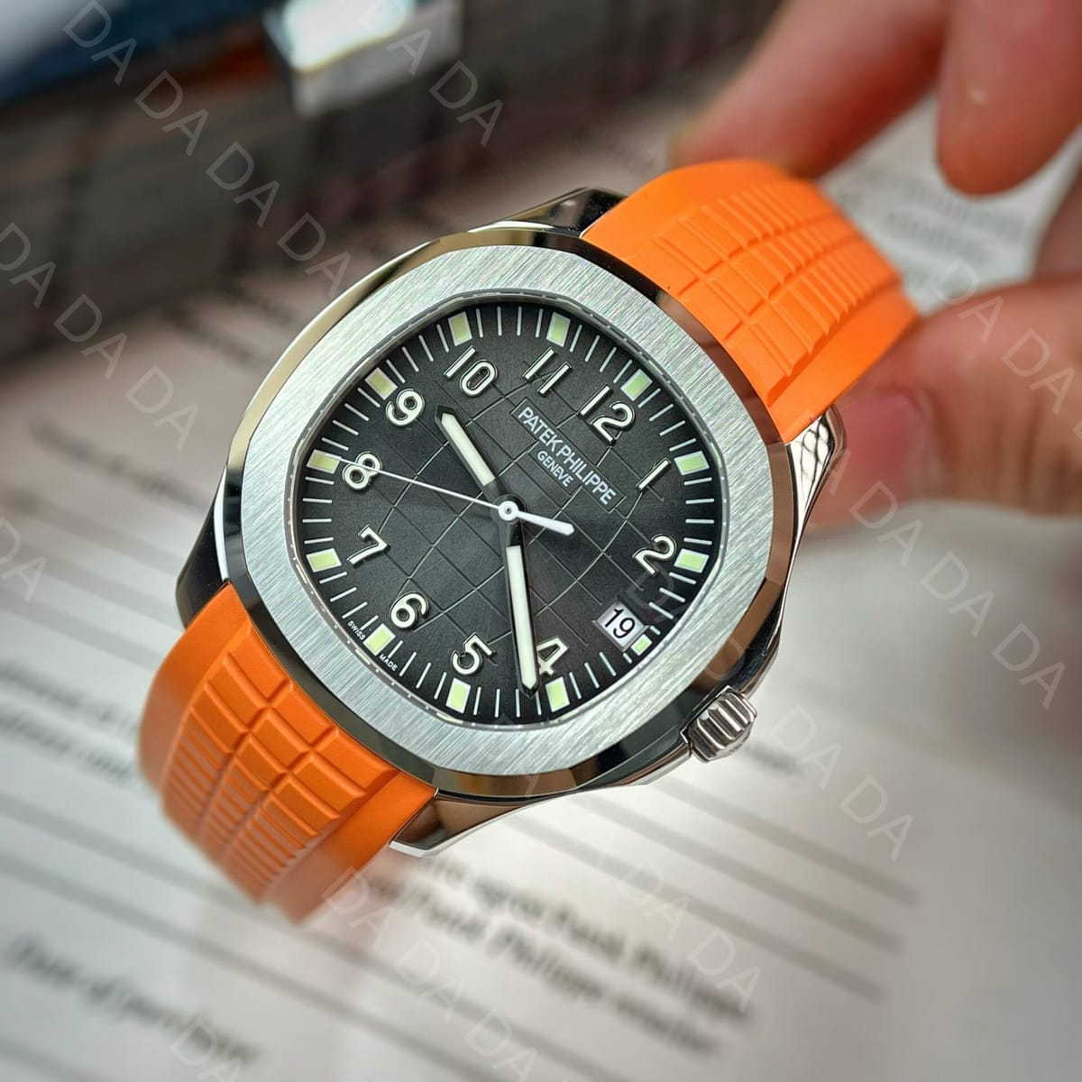 파텍필립 아쿠아넛 5167 블랙 오렌지 러버스트랩 40mm 5