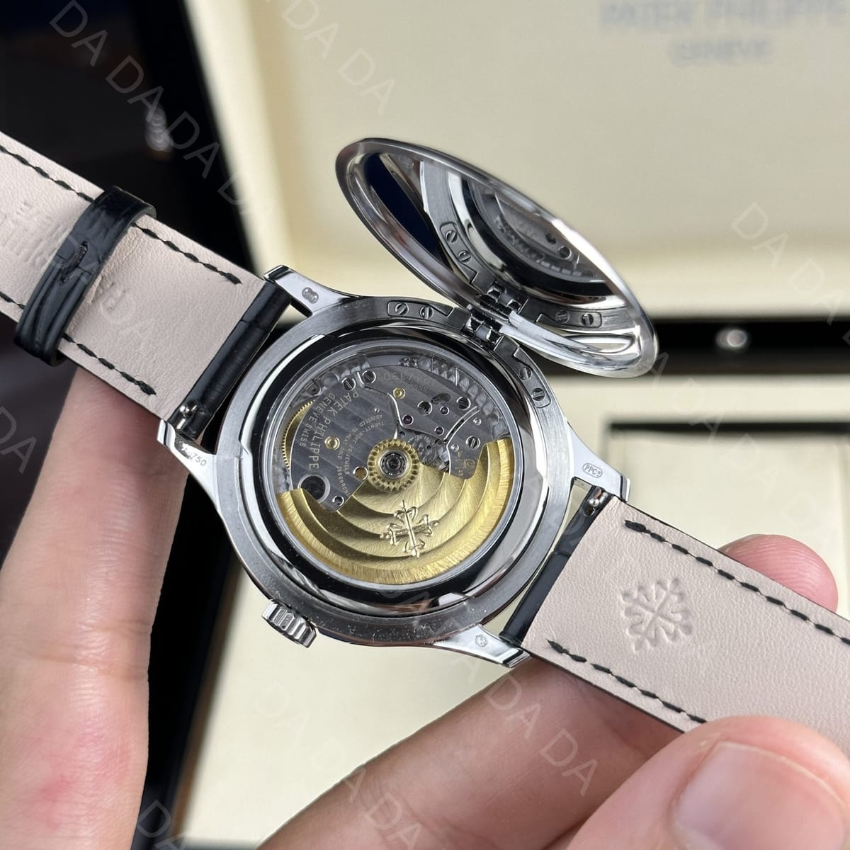 파텍필립 칼라트라바 5227 흰판 가죽밴드 39mm 12