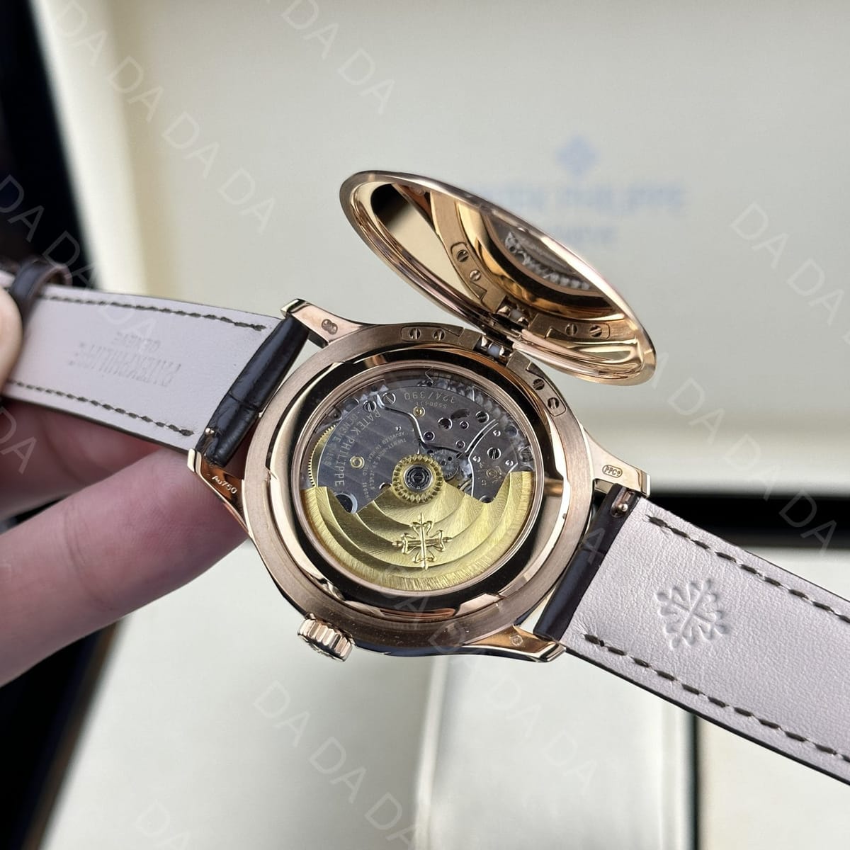 파텍필립 칼라트라바 5227 로즈골드 금통 흰판 39mm 12