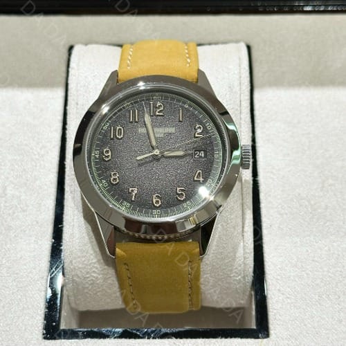 파텍필립 칼라트라바 5226 그레이다이얼 40mm