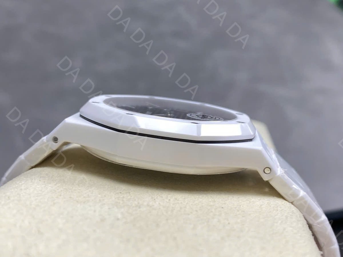 오데마피게 로얄오크 15500 화이트세라믹 검판 41mm 8