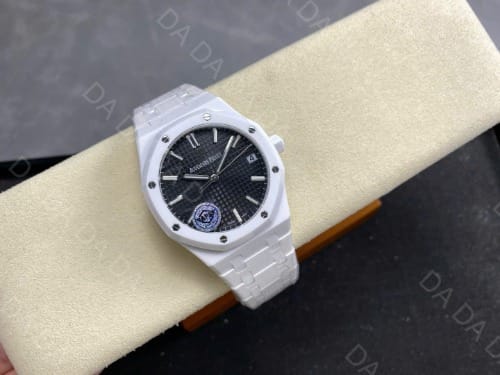 오데마피게 로얄오크 15500 화이트세라믹 검판 41mm