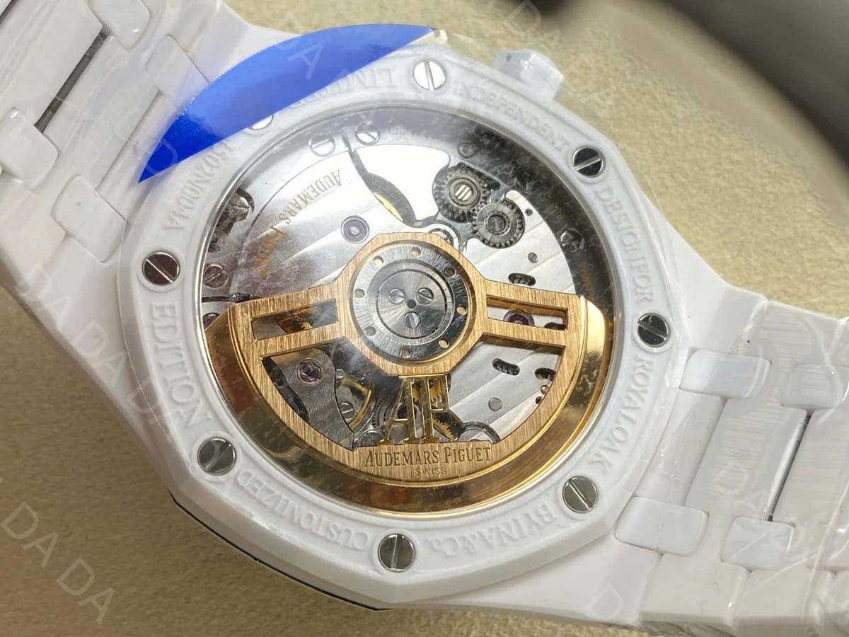 오데마피게 로얄오크 15500 화이트세라믹 흰판 41mm 9