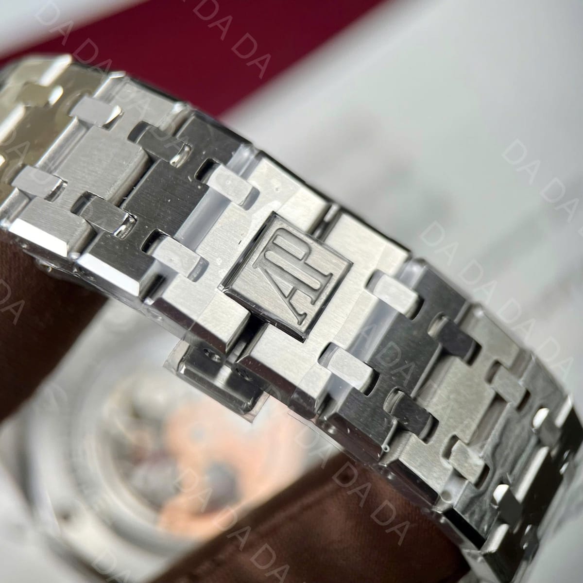 오데마피게 로얄오크 26574 레드다이얼 41mm 9