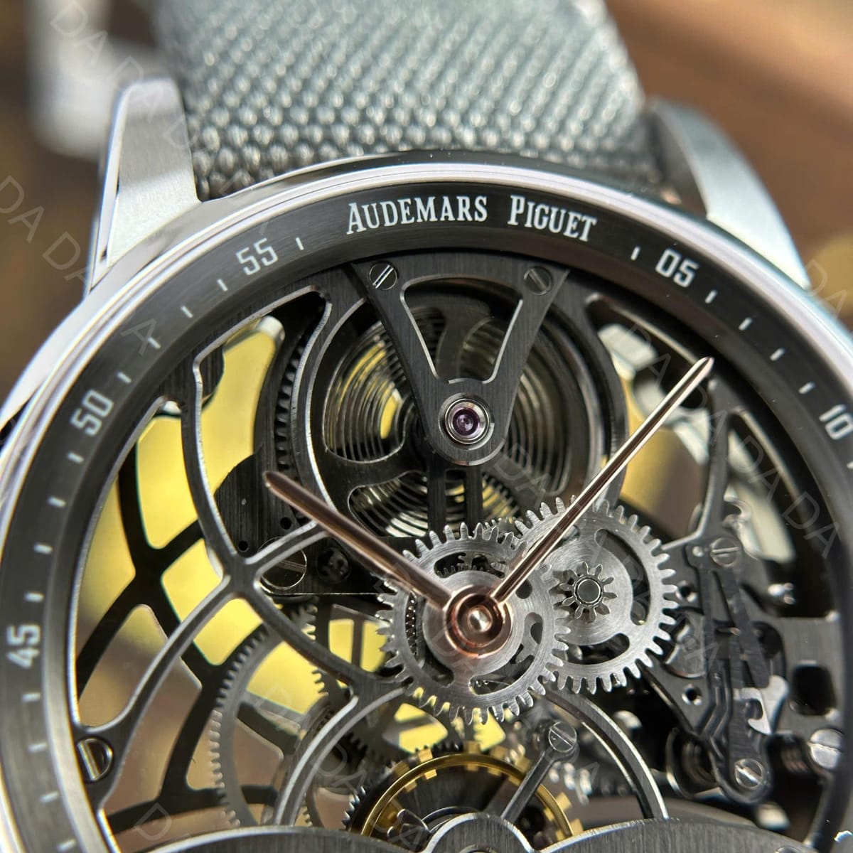 오데마피게 코드 26600 플라잉 투르비옹 그레이 41mm 5