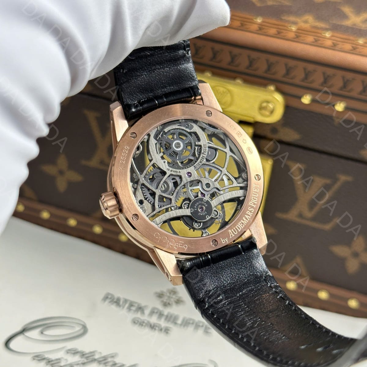 오데마피게 코드 26600 플라잉 뚜르비옹 로즈골드 금통 블랙 41mm 11