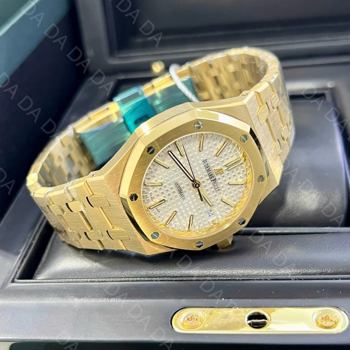 오데마피게 로얄오크 15450 옐로우골드 금통 흰판 37mm 4