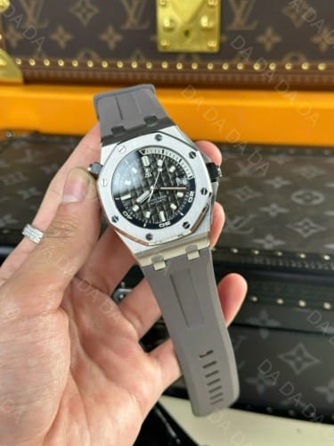 오데마피게 오프쇼어 15720 스틸 블랙 42mm