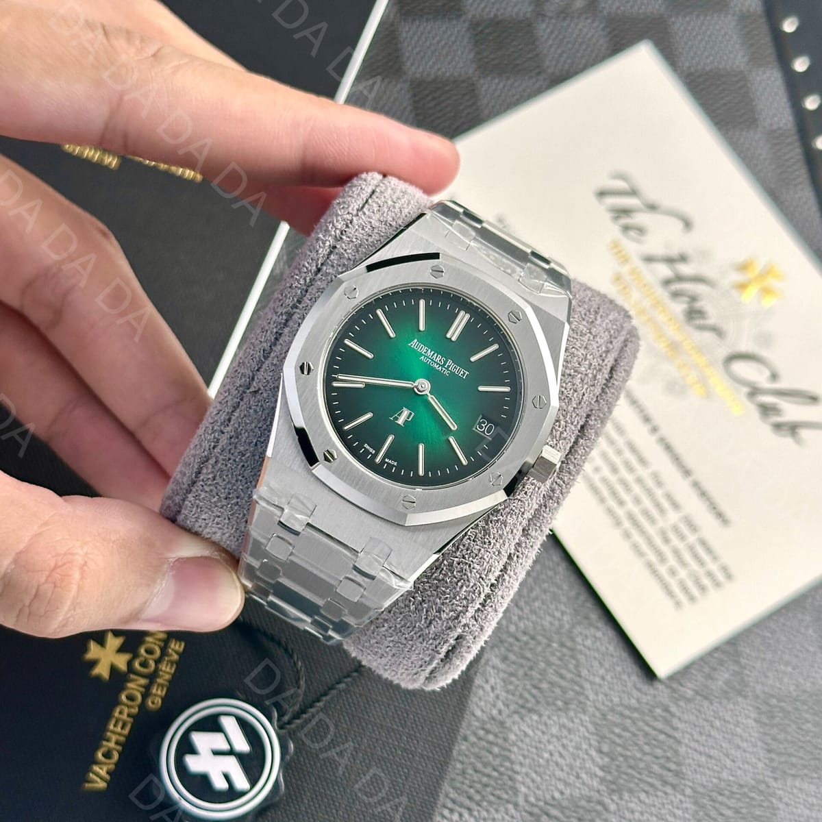 오데마피게 로얄오크 16202 50주년 에디션 그린다이얼 39mm 3