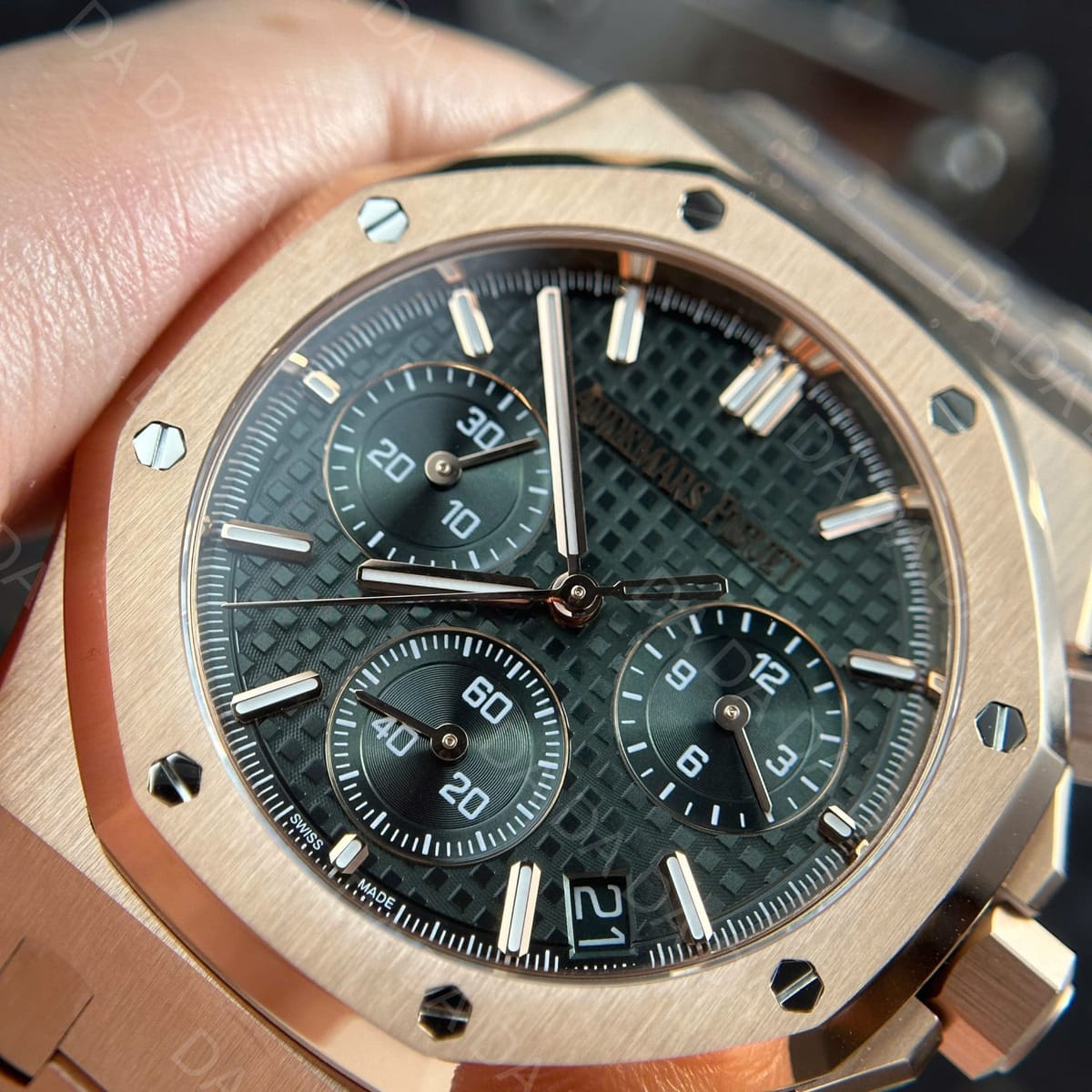 오데마피게 로얄오크 26240 금통 그린다이얼 41mm 7