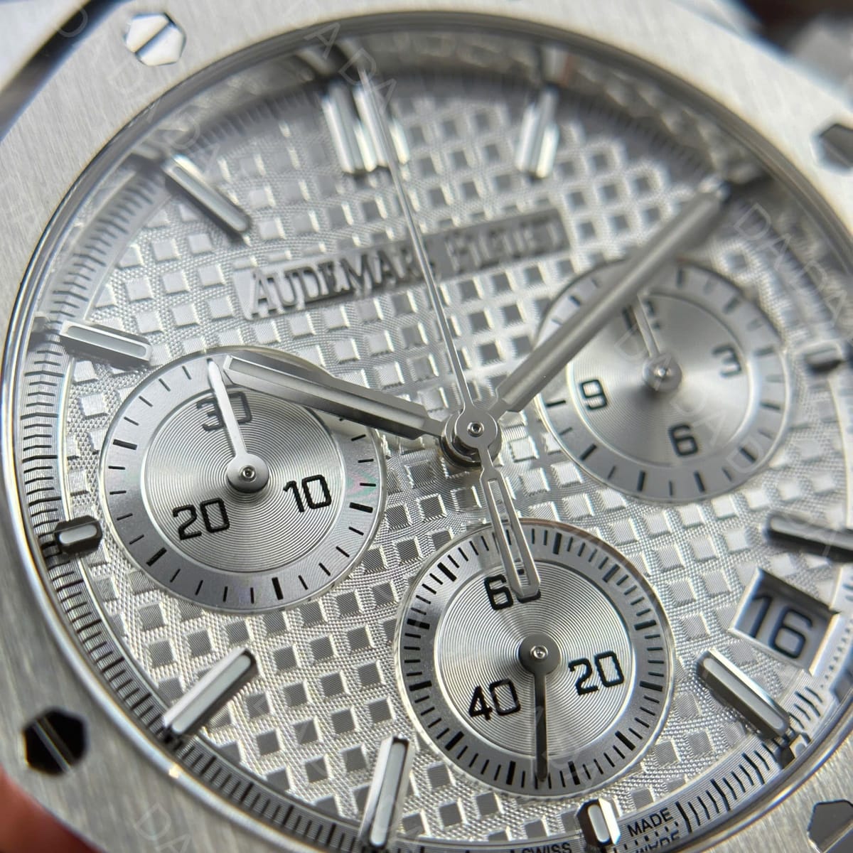 오데마피게 로얄오크 26240 흰판 41mm 5