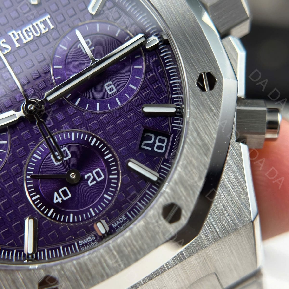 오데마피게 로얄오크 26240 퍼플다이얼 41mm 7