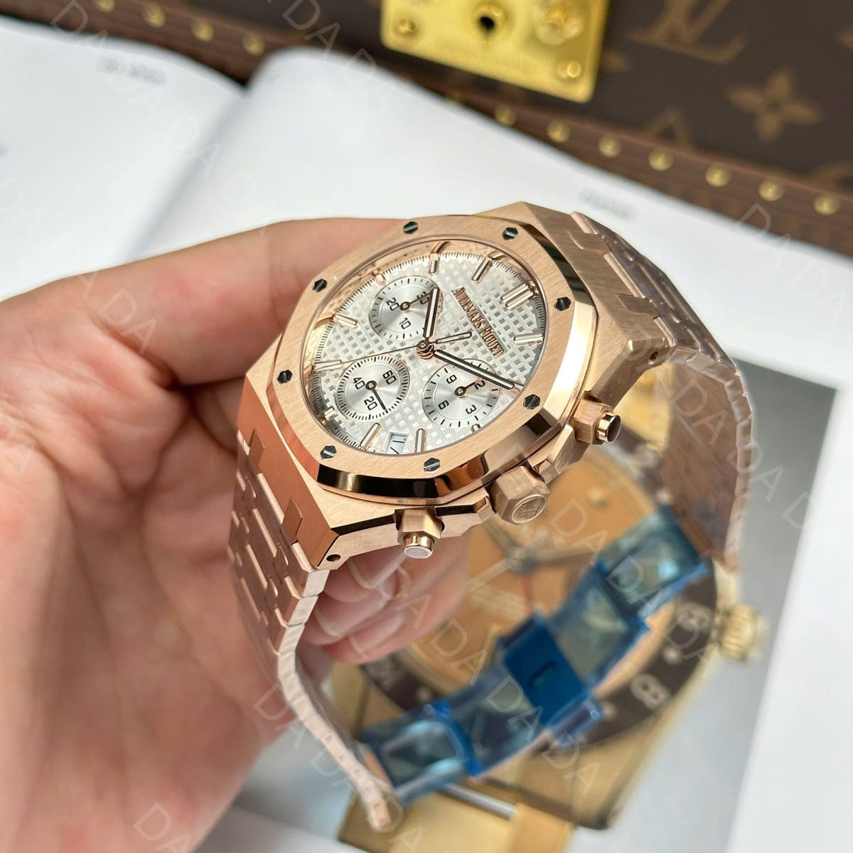 오데마피게 로얄오크 26240 로즈골드 금통 흰판 41mm 10