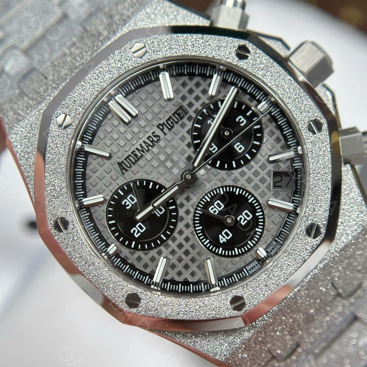 오데마피게 로얄오크 26240 그레이다이얼 프로스티드 41mm 5