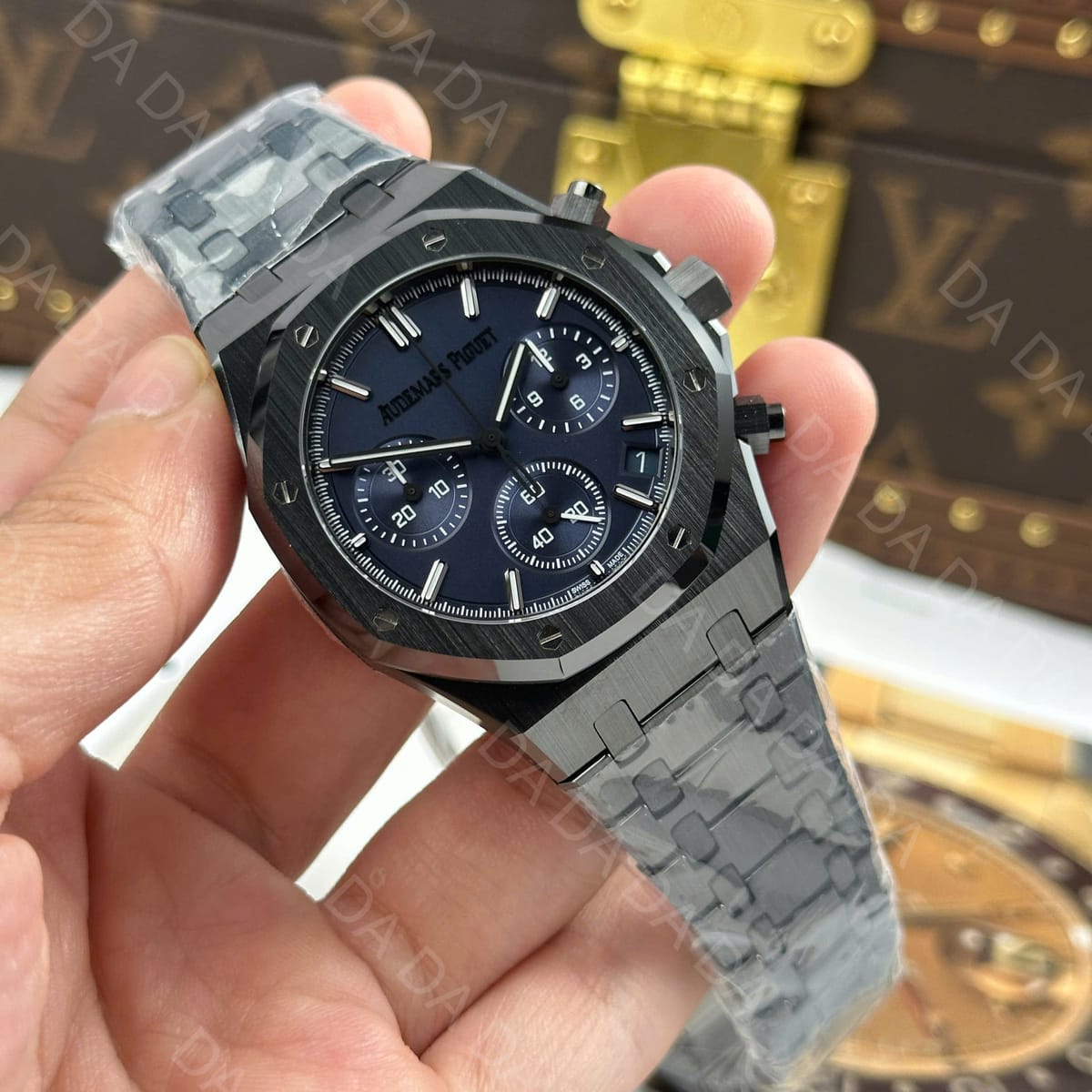 오데마피게 로얄오크 26240 블랙세라믹 네이비다이얼 41mm 3