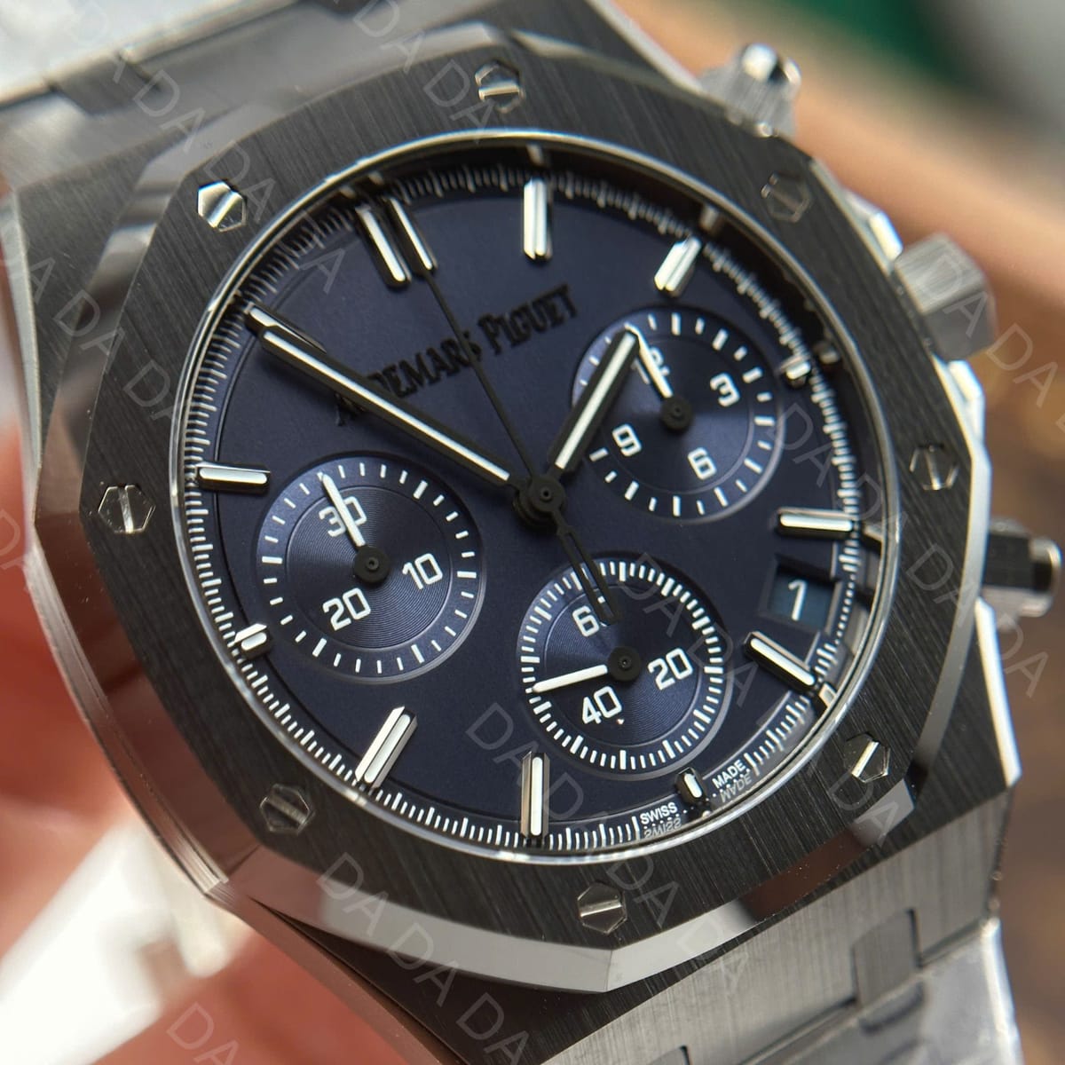 오데마피게 로얄오크 26240 블랙세라믹 네이비다이얼 41mm 6