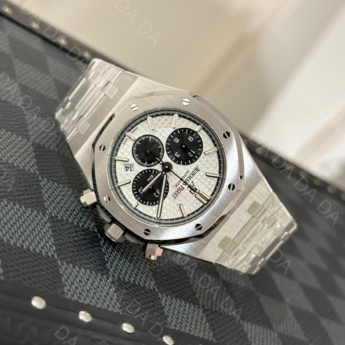 오데마피게 로얄오크 26331 팬더 41mm 6