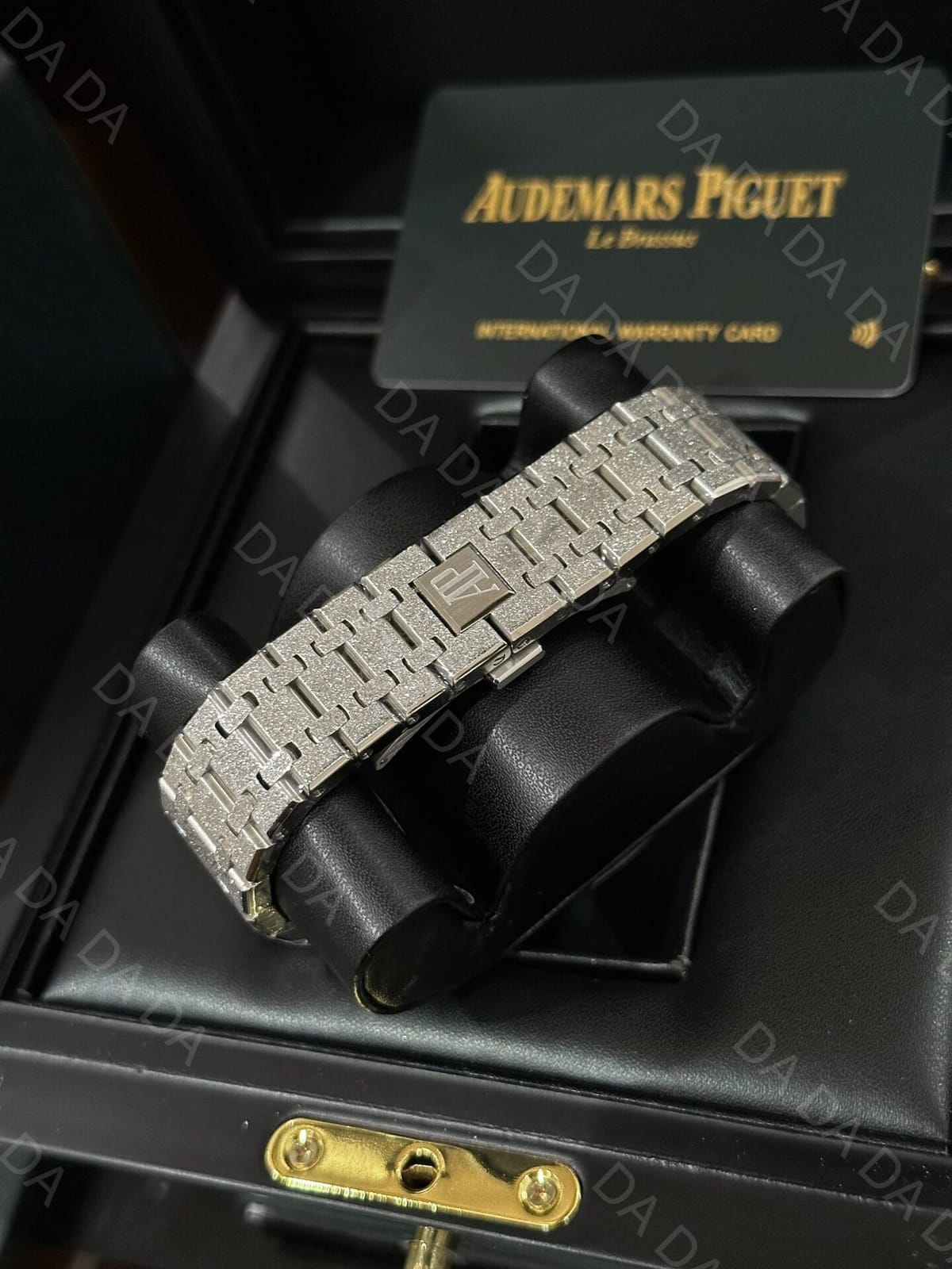 오데마피게 로얄오크 26331 아이스블루 프로스티드 41mm 9