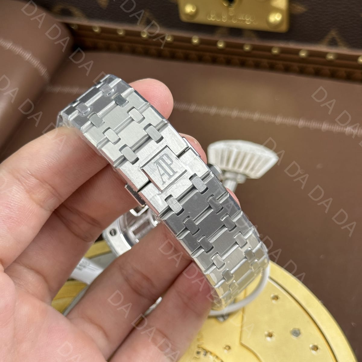 오데마피게 로얄오크 26730 플라잉 뚜르비옹 레드다이얼 41mm 5